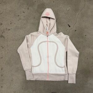 Women’s Lululemon hoodie size 12